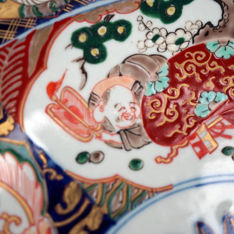 Antique Asian Imari Hand Painted & Gilt Porcelain Charger C1920