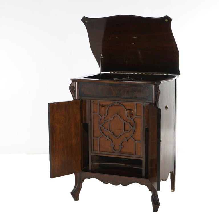 Antique Victorian Victrola Silvertone Tru-Phonic Phonograph, Mahogany Case C1930