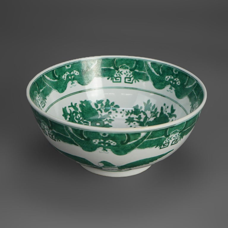Chinese Export Porcelain Bowl with Eagle Design 20thC