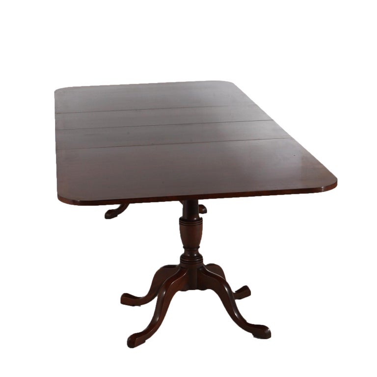 Queen Anne Style Kittinger Mahogany Dining Room Double Pedestal Table 20thC
