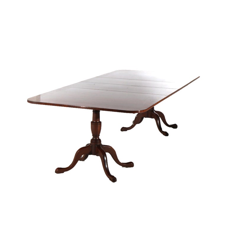 Queen Anne Style Kittinger Mahogany Dining Room Double Pedestal Table 20thC