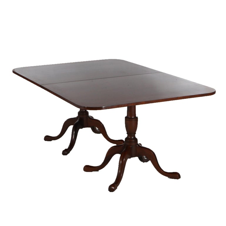 Queen Anne Style Kittinger Mahogany Dining Room Double Pedestal Table 20thC