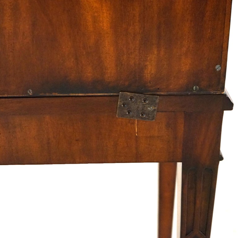 Chinese Chippendale Mahogany China Cabinet with Reticulated Crest 20thC
