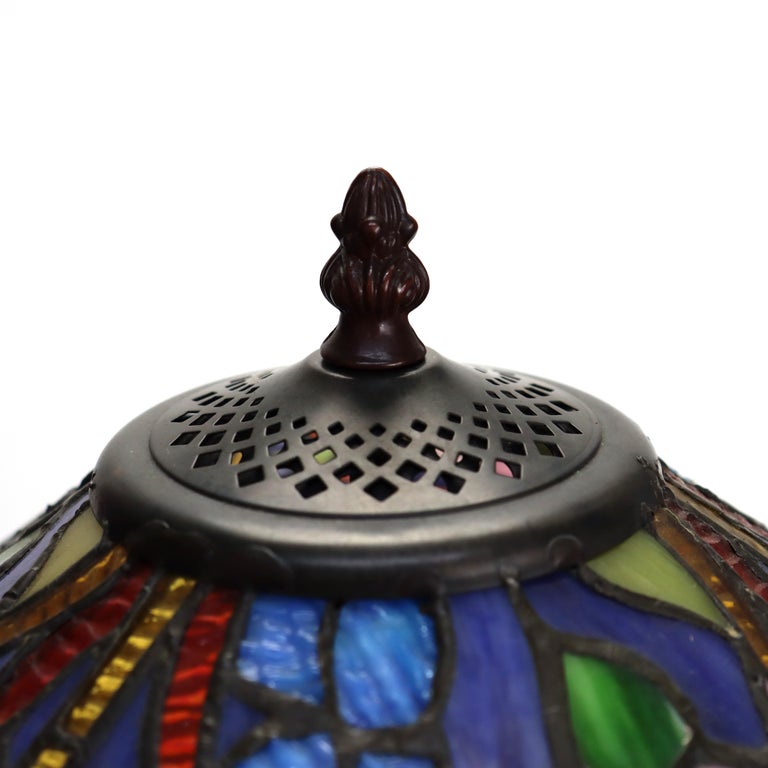 Arts & Crafts Leaded Stained Glass Table Lamp 20thC
