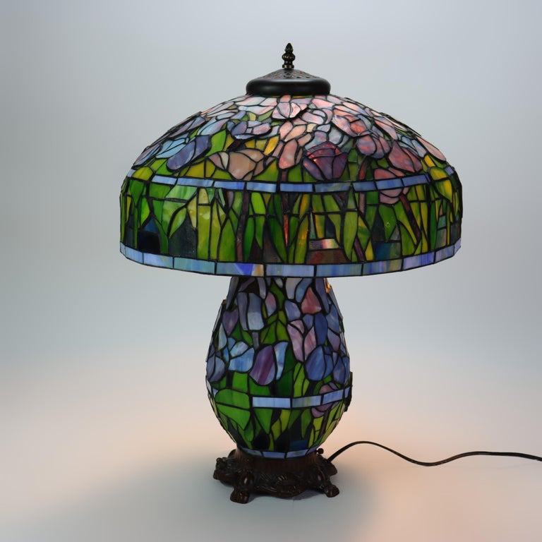 Arts & Crafts Leaded Stained Glass Table Lamp 20thC