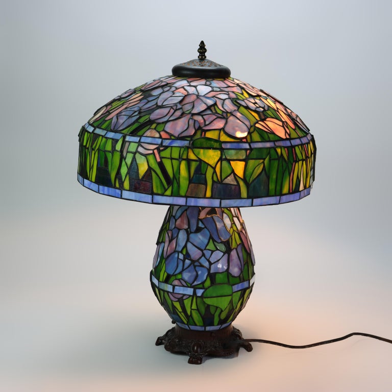 Arts & Crafts Leaded Stained Glass Table Lamp 20thC
