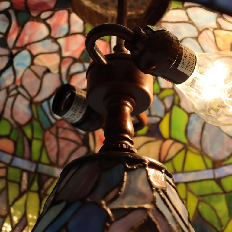 Arts & Crafts Leaded Stained Glass Table Lamp 20thC