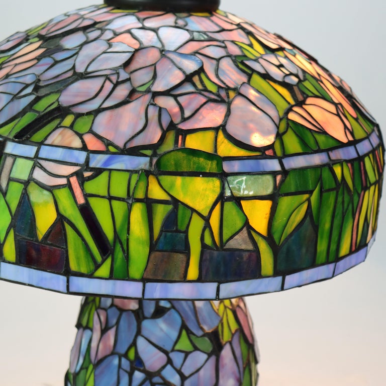 Arts & Crafts Leaded Stained Glass Table Lamp 20thC
