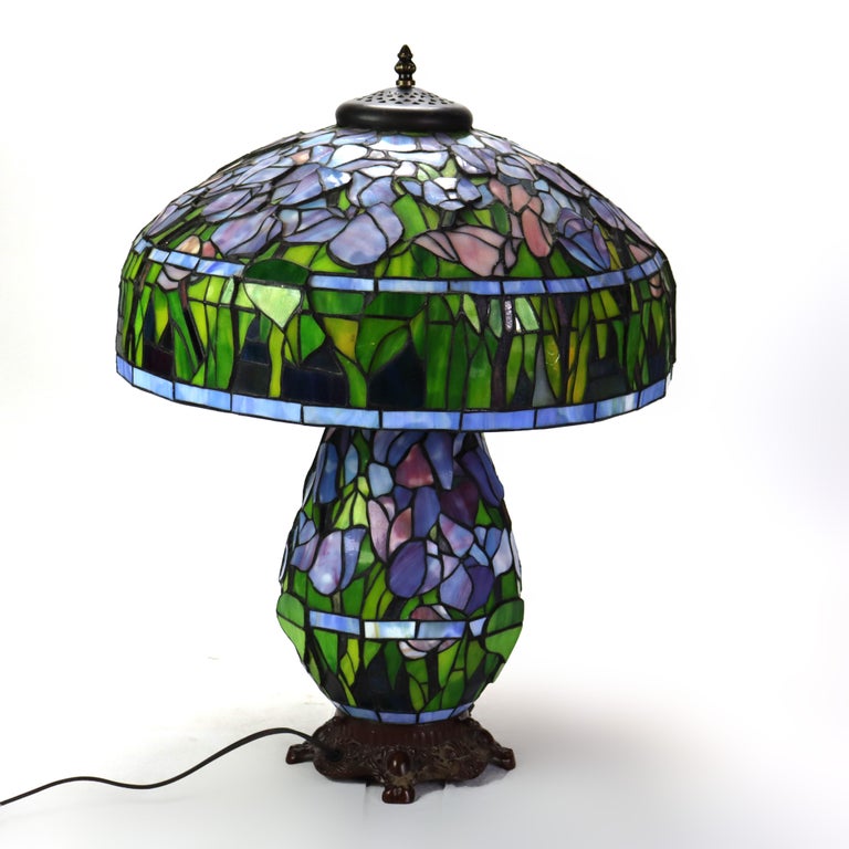 Arts & Crafts Leaded Stained Glass Table Lamp 20thC