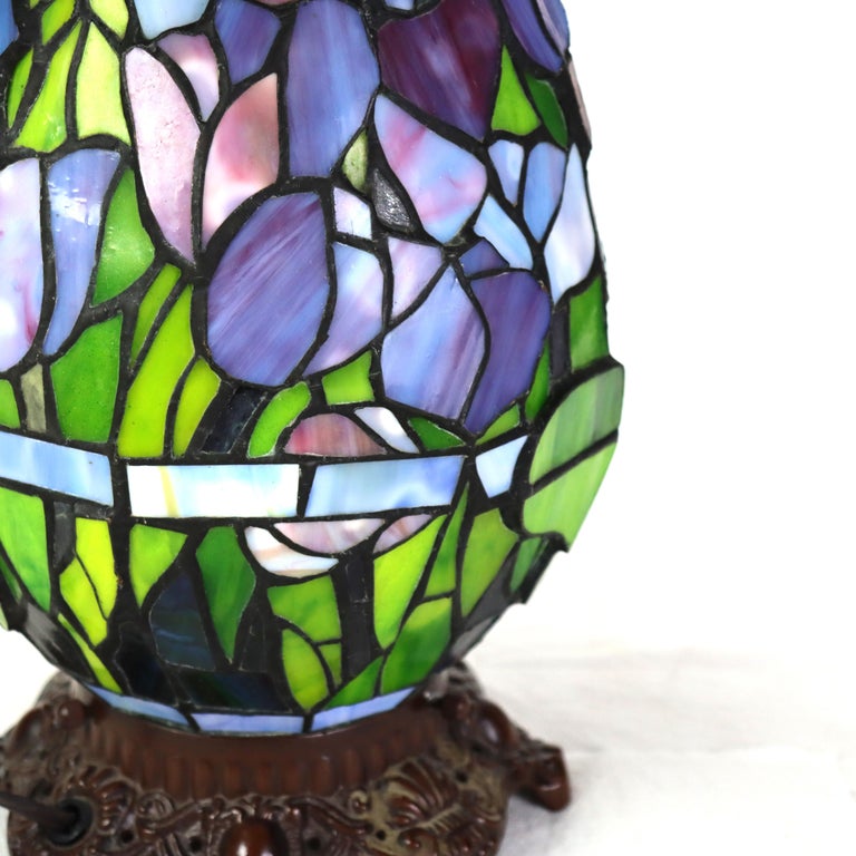 Arts & Crafts Leaded Stained Glass Table Lamp 20thC