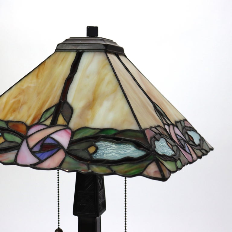 Arts & Crafts Leaded Stained Glass Table Lamp 20thC