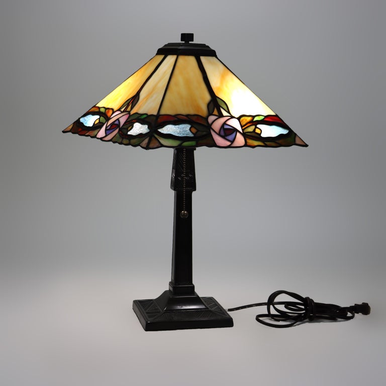 Arts & Crafts Leaded Stained Glass Table Lamp 20thC