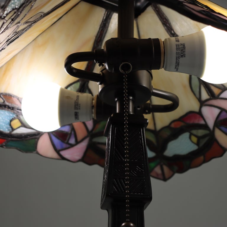Arts & Crafts Leaded Stained Glass Table Lamp 20thC
