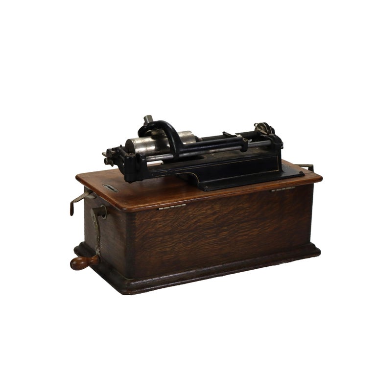 Antique Edison Oak Cylinder Phonograph Home Model C1910
