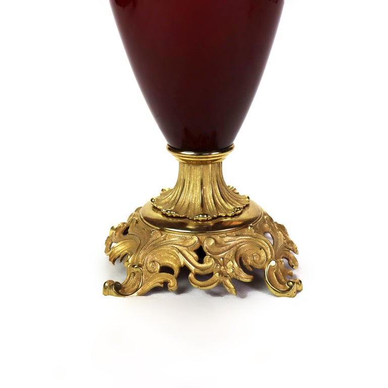 Antique E.M. & Co. Apollo Red Cased Glass Gone With The Wind Oil Lamp c1900