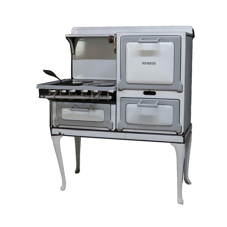 Antique Perfection Stove Co. New Process Enameled Stove Model CR-6-42 C1929