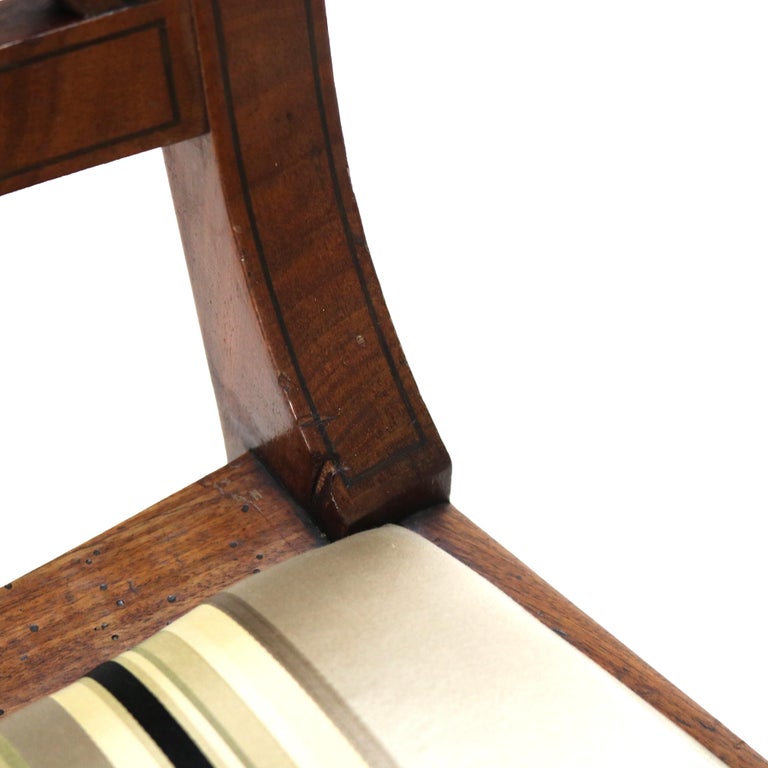 Four English Regency Mahogany & Ebony Inlay Splat Back Dining Side Chairs c1830