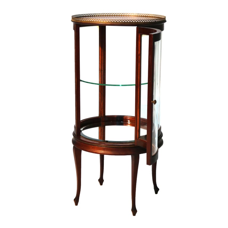 Antique Louis XVI Style Mahogany, Glass & Ormolu Round Vitrine C1910