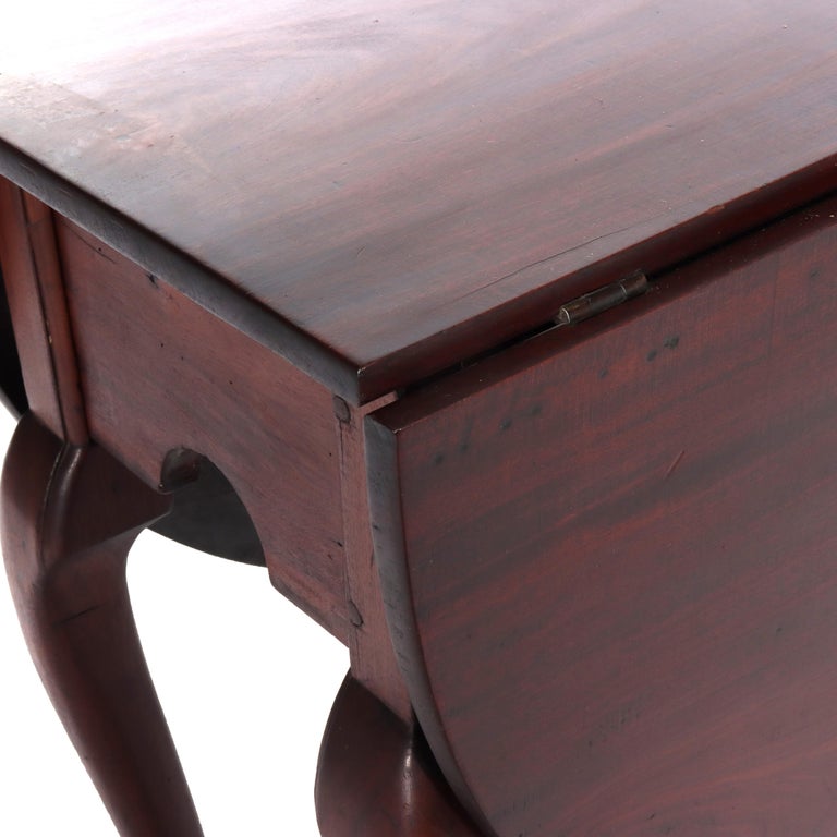 18thC Chippendale Mahogany Drop Leaf Claw & Ball Foot Gate Leg Table
