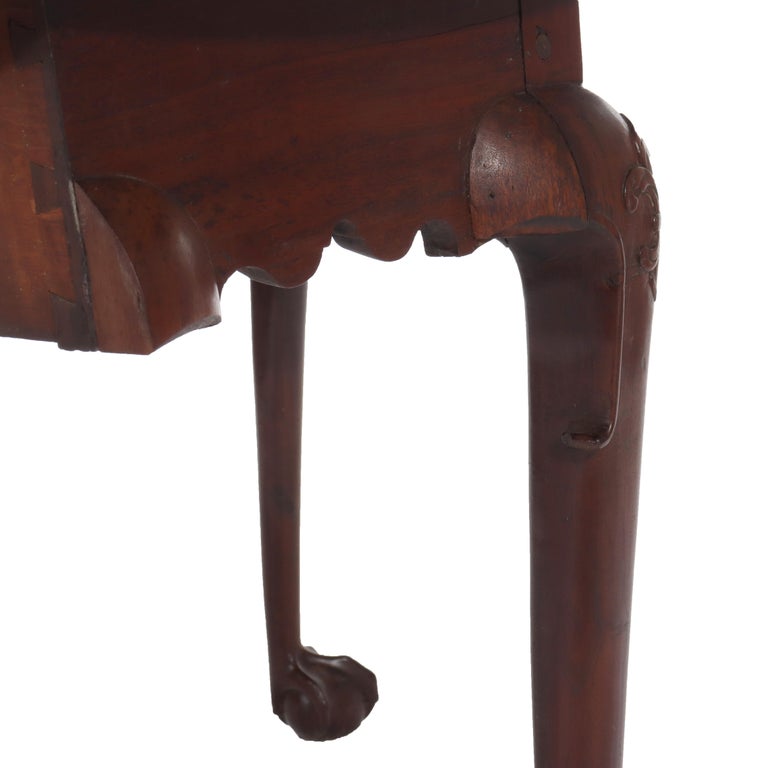 18thC Chippendale Mahogany Drop Leaf Shoe Foot & Gate Leg Table