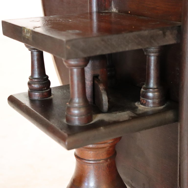 Antique Chippendale Carved Mahogany Tilt Top Table 19thC