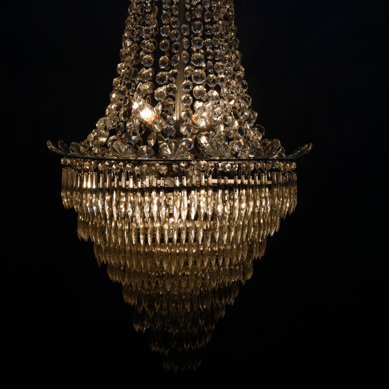 Vintage French Draped Crystal Tiered Wedding Cake 15-Light Chandelier