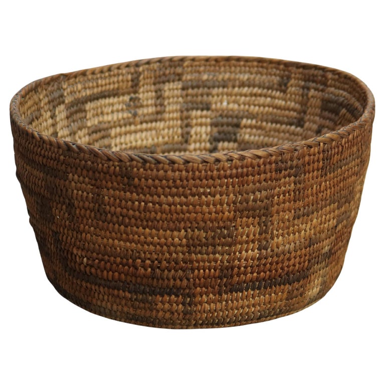 Antique Southwest Native American Indian Navajo Woven Reed Basket C1900