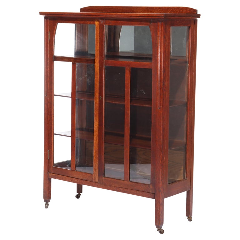 Antique Limbert School Arts & Crafts Oak 2-Door China Cabinet c1920