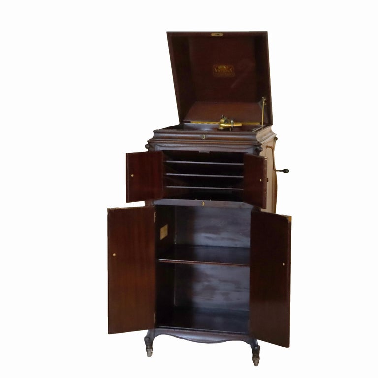Victrola XVI Mahogany Upright Disc Player & Discs C1900