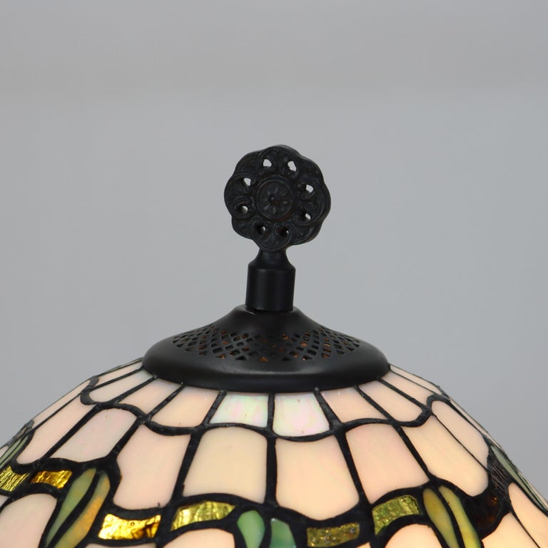 Arts & Crafts Leaded Stained Glass Table Lamp 20thC