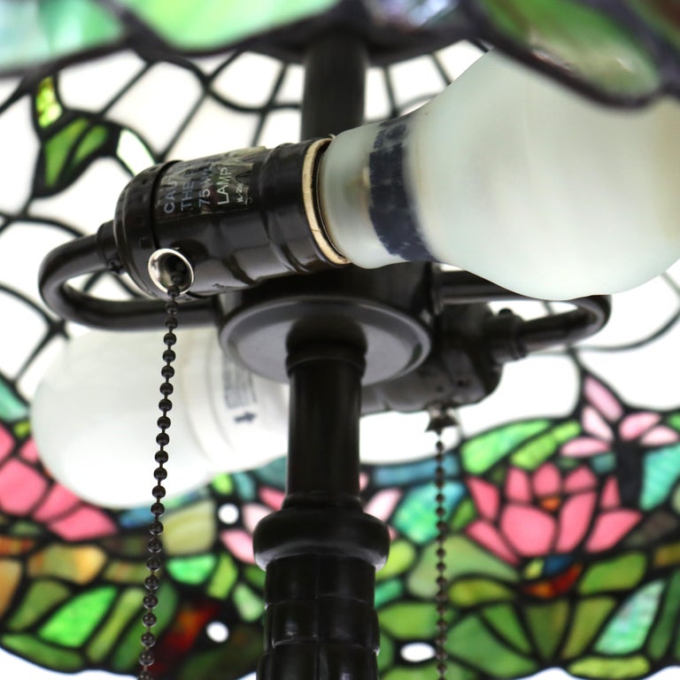 Arts & Crafts Leaded Stained Glass Table Lamp 20thC