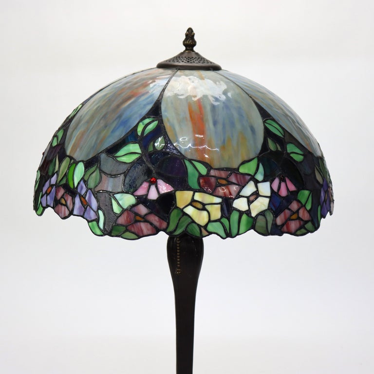 Arts & Crafts Leaded Stained Glass Table Lamp 20thC