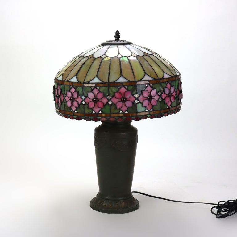 Arts & Crafts Leaded Stained Glass Table Lamp 20thC