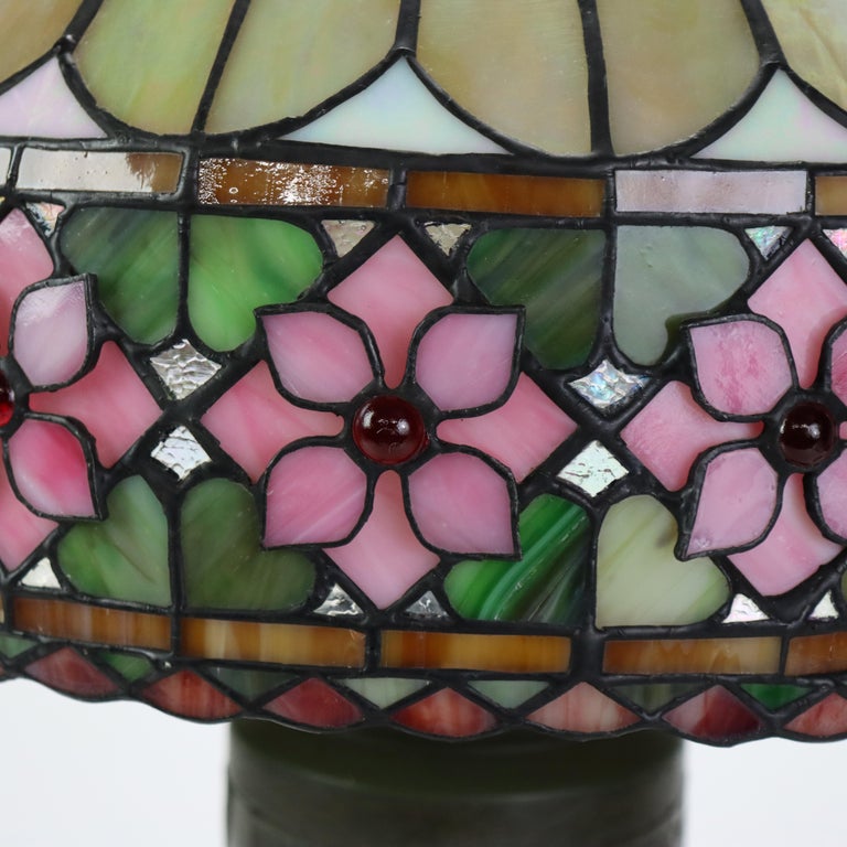 Arts & Crafts Leaded Stained Glass Table Lamp 20thC