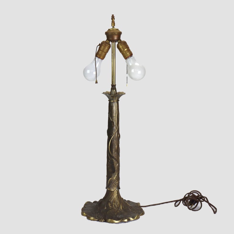 Vintage Tiffany School Leaded Stained Glass Floral Table Lamp 20thC