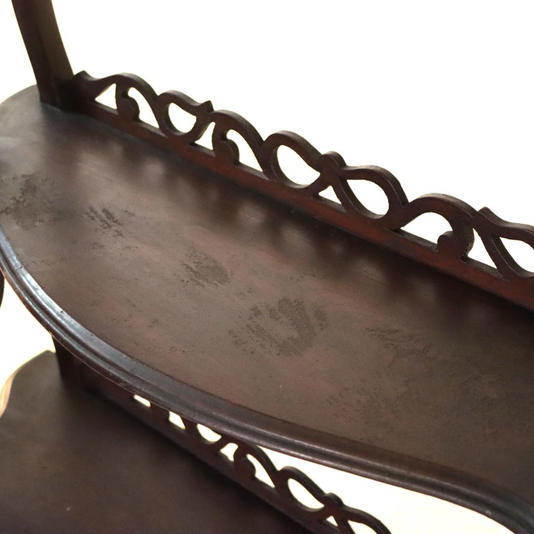Antique Walnut 5 Shelf Etagere With Cut Out Fretwork C1890