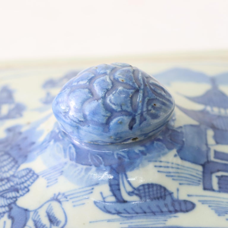 Antique Chinese Canton Porcelain Covered Vegetable Dish 19thC