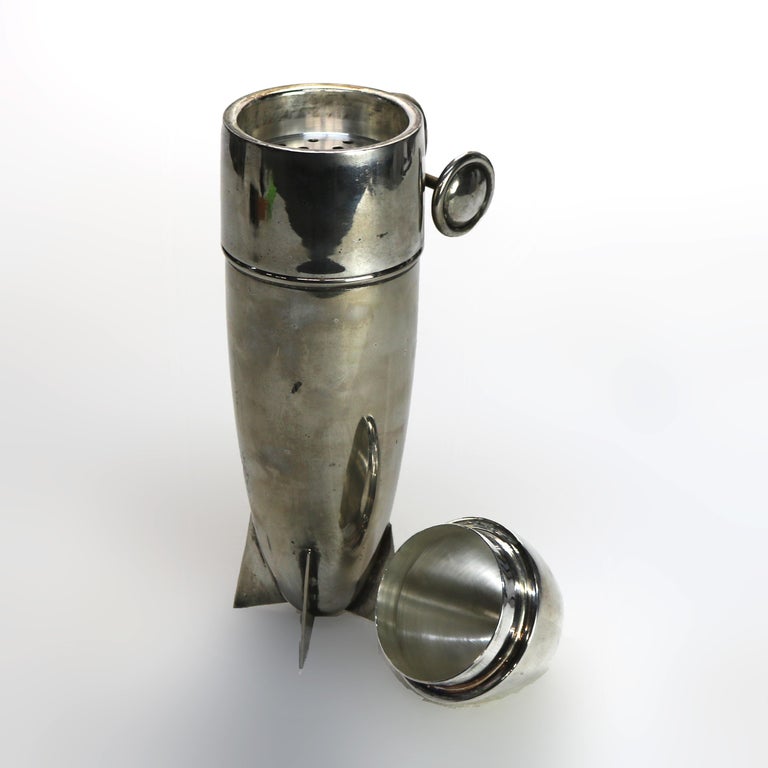 Vintage Mid Century Modern Silver Plated Chrome Zeppelin Cocktail Shaker c1940