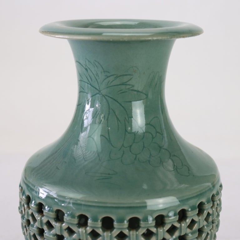 Antique Japanese Reticulated Celadon Pottery Vase Signed C1920