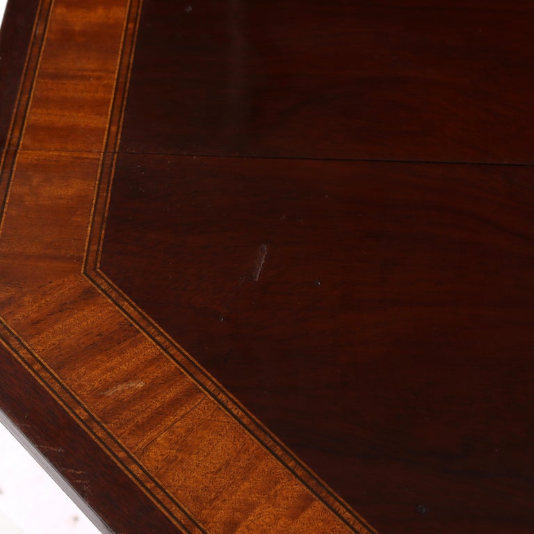 Antique Pembroke Style Banded & Inlaid Mahogany Drop Leaf Table c1920