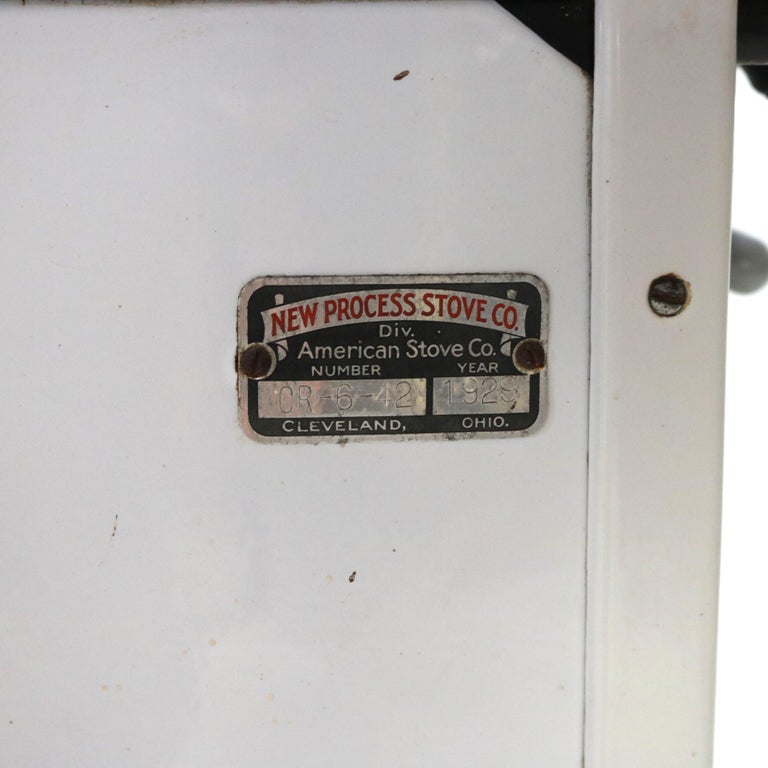 Antique Perfection Stove Co. New Process Enameled Stove Model CR-6-42 C1929