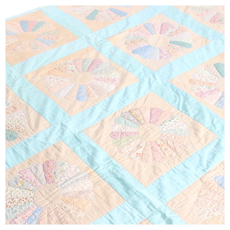 Antique Hand Sewn & Embroidered Amish Quilt, Dresden Plate, C1900