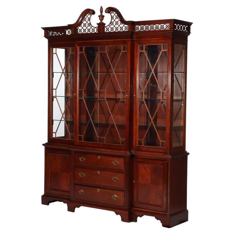 Oversized Lexington Palmer Home Federal Style Mahogany China Cabinet 20thC
